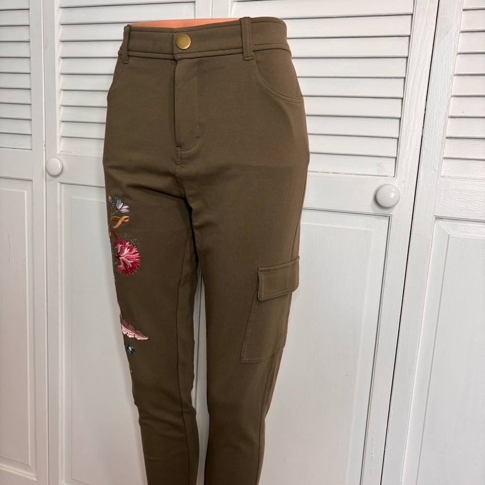 MATILDA JANE Embroidered Floral Olive Scouts Honor Pants Size L - Picture 3 of 9